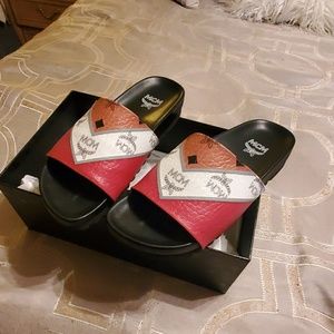 MCM Men's Chevron Colorblock Canvas Visetos sz 38